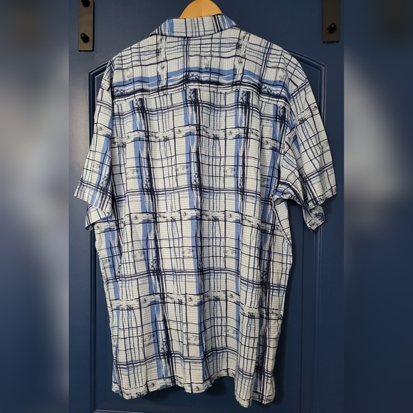 Shirt - Picture 3 of 3